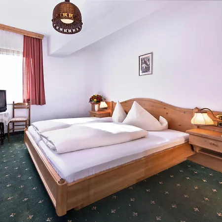 巴曾霍思尔宾馆 蒂罗尔-泽费尔德