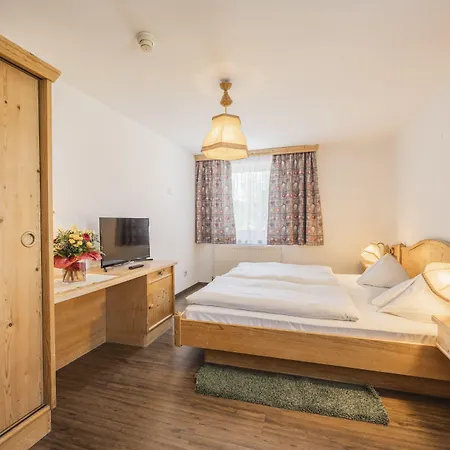 Zajazd Batzenhaeusl Seefeld w Tirolu