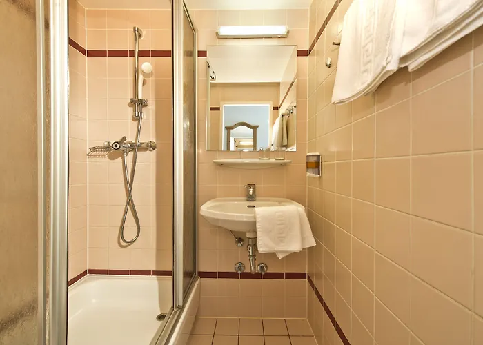 Han/Misafirhane Batzenhaeusl 3*