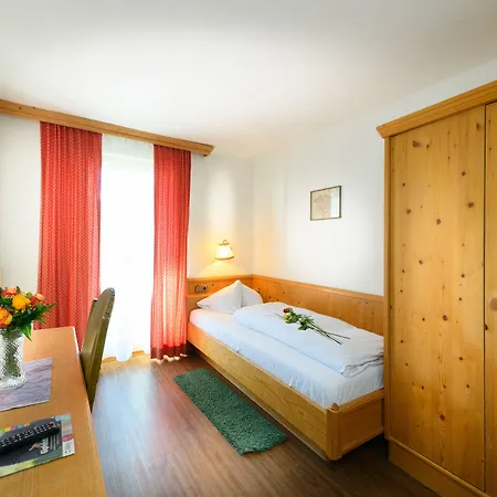 Batzenhaeusl بيت ريفي